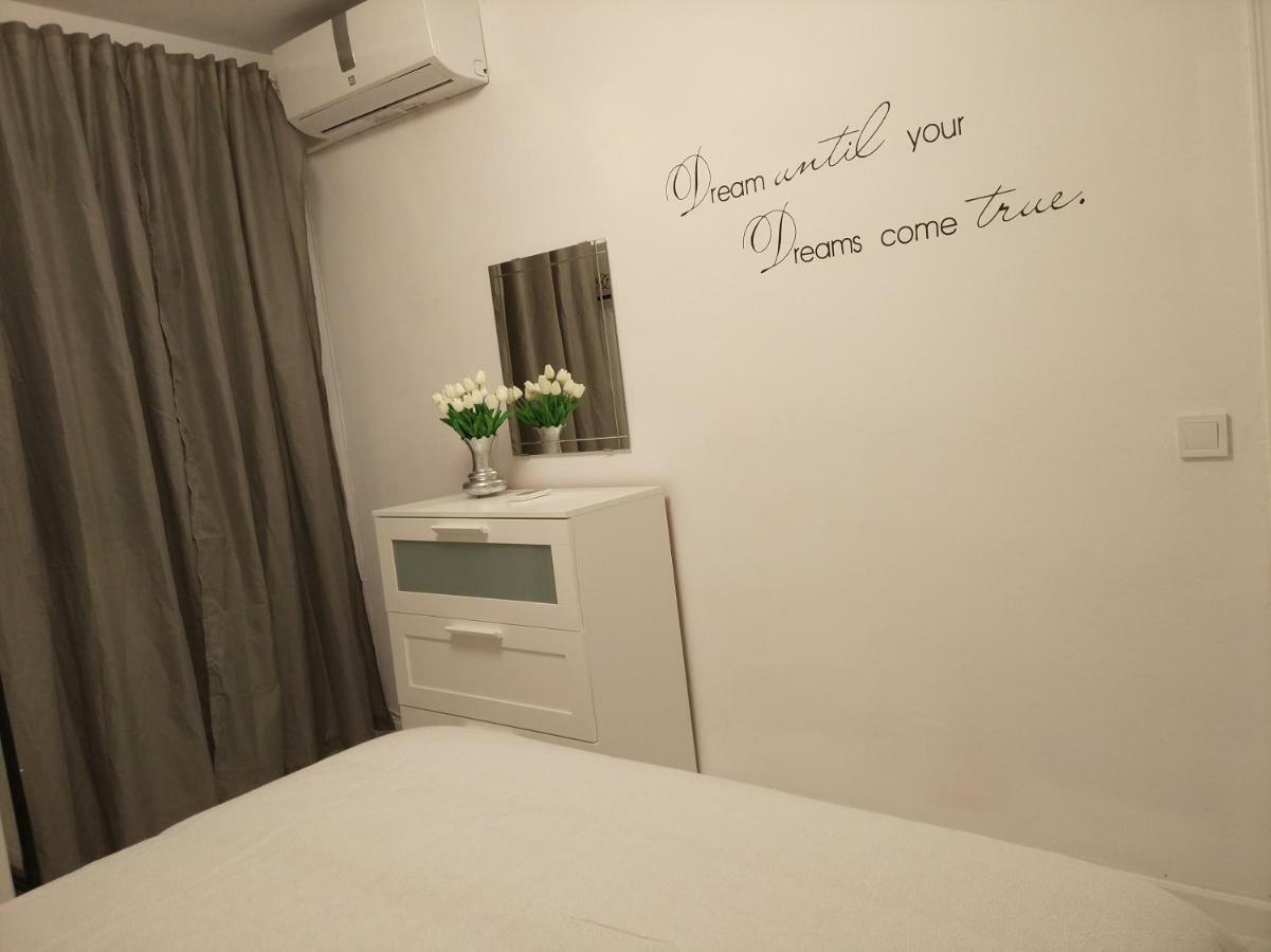 Apartamento Capuchinos Málaga Extérieur photo